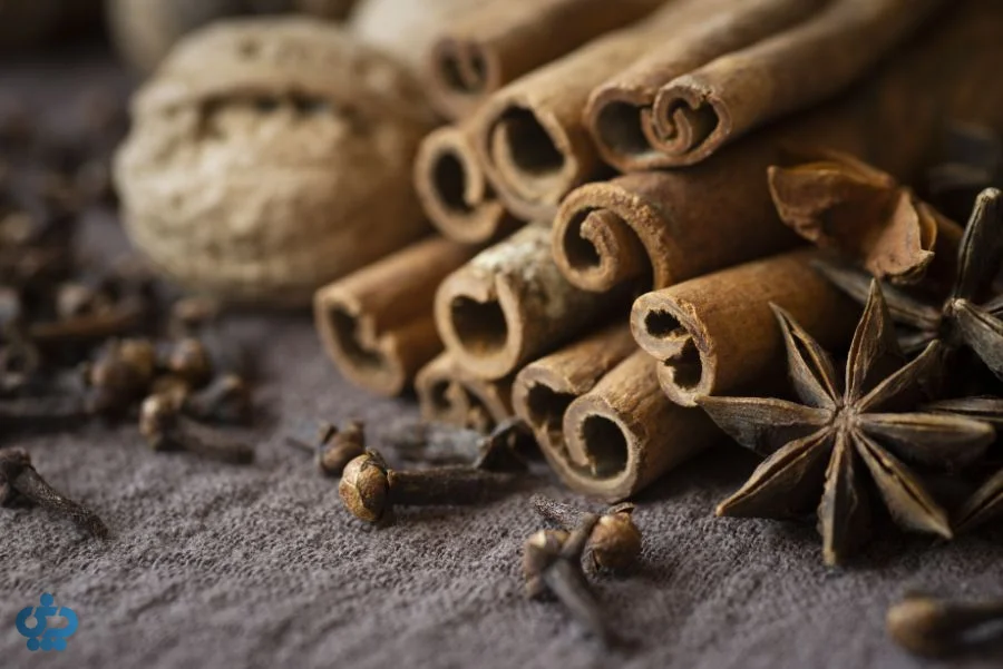 دارچین و میحک