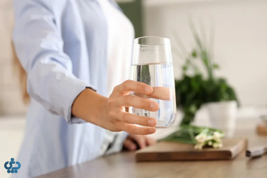 ۸ لیوان آب در روز