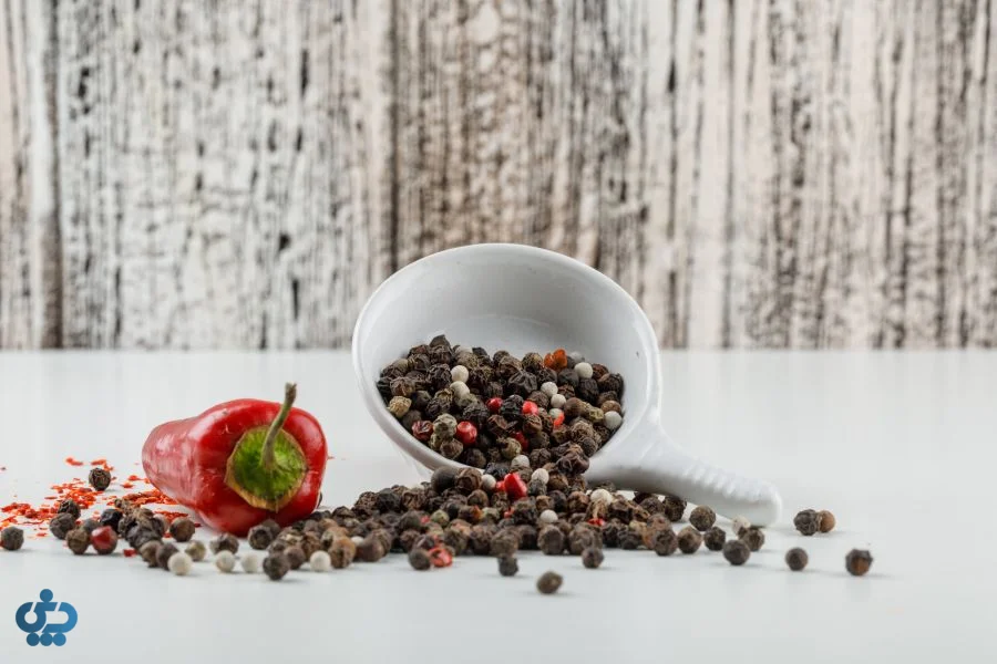 فلفل سیاه و قرمز