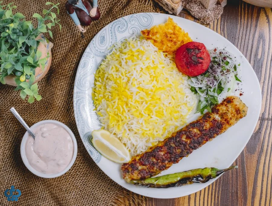 مصرف برنج، نان و گوشت فراوان