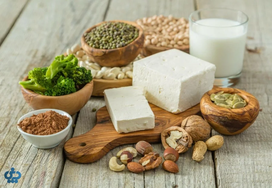 پنیر تازه و گردو