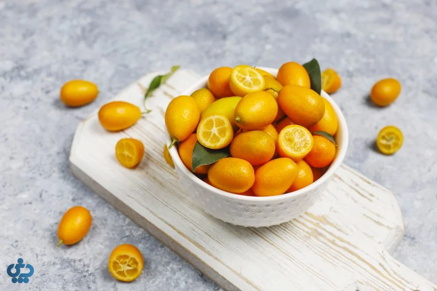 کامکوات کوچک و نارنجی با آنتی‌اکسیدان