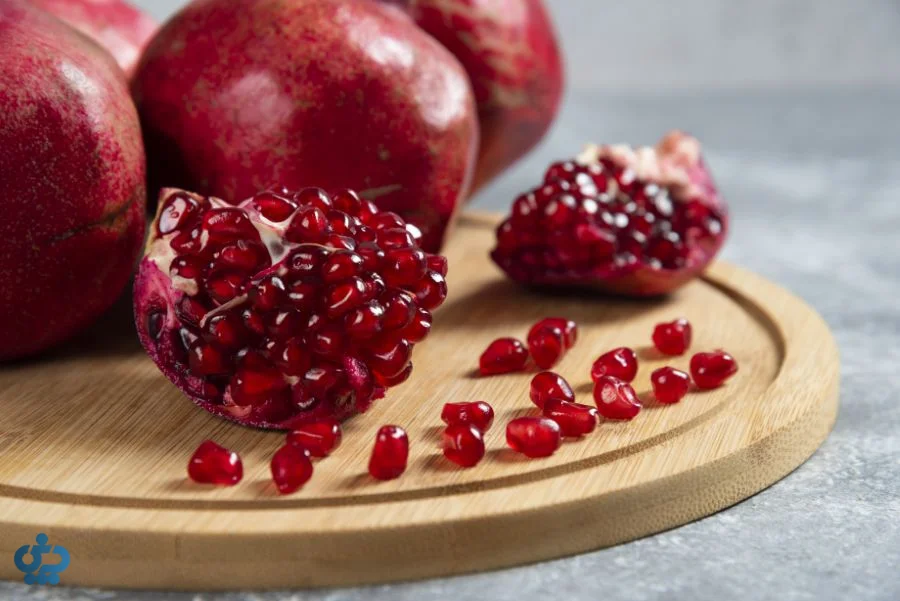 انار قرمز پاییزی غنی از ویتامین C