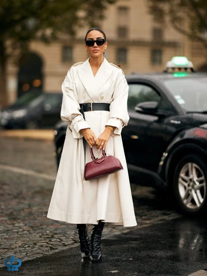 استایل زمستانی با پالتو و بارونی کمربنددار