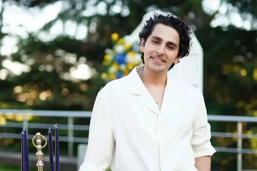 بیوگرافی کامل پدرام علیزاده؛ طراح مد ایرانی و داور برنامه زن روز