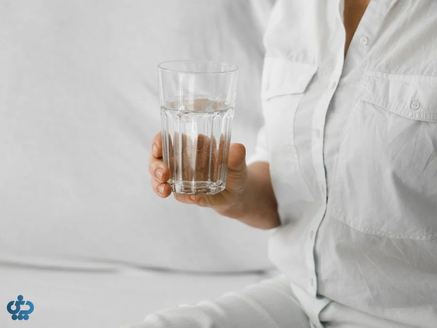 نقش آب در درخشندگی پوست