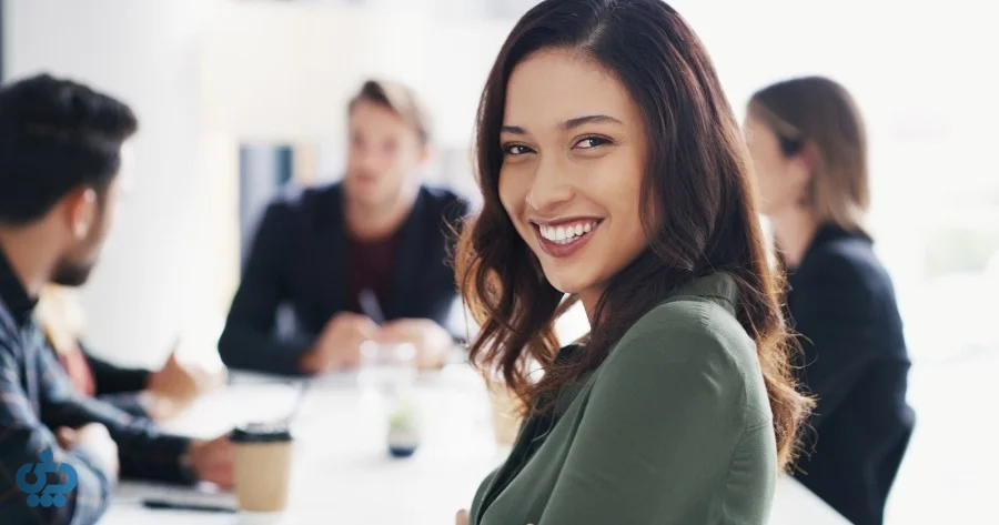 زبان بدن افراد جذاب: رازهای غیرکلامی