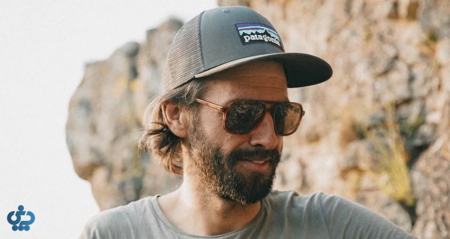 عینک آفتابی و کلاه