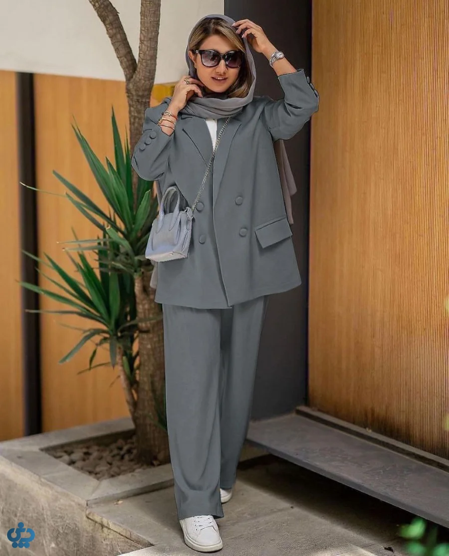 استایل رسمی زنانه خاکستری
