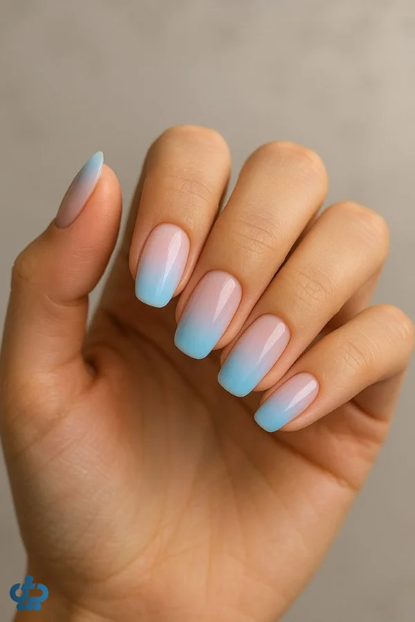 ایده ناخون آبی مه آلود