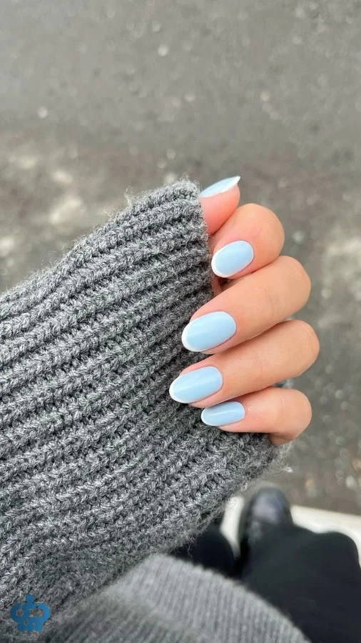 ایده ناخون آبی مه آلود