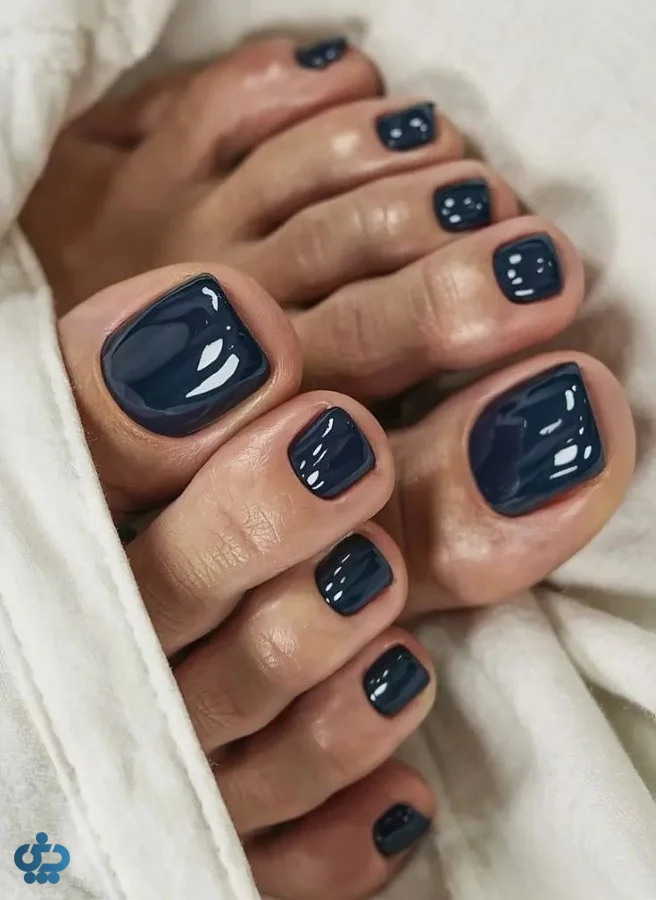 پدیکور مینیمال و طبیعی ناخن پا