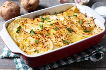 طرز تهیه گراتن سیب زمینی مجلسی و خوش‌طعم + ۵ مدل متنوع و محبوب