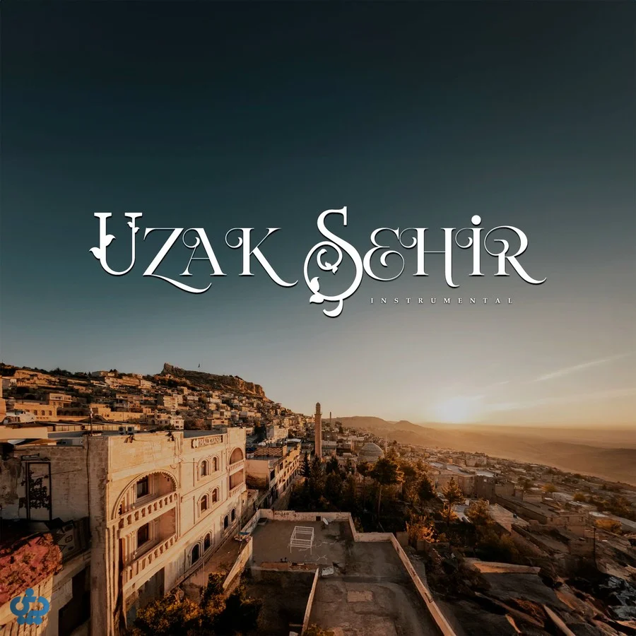 نمای شهر تاریخی ماردین در پوستر سریال شهر دور Uzak Şehir
